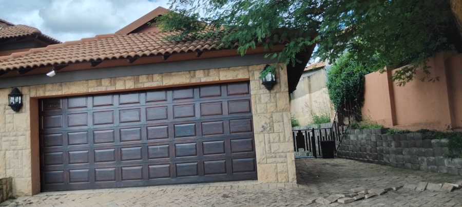 3 Bedroom Property for Sale in Ifafi North West